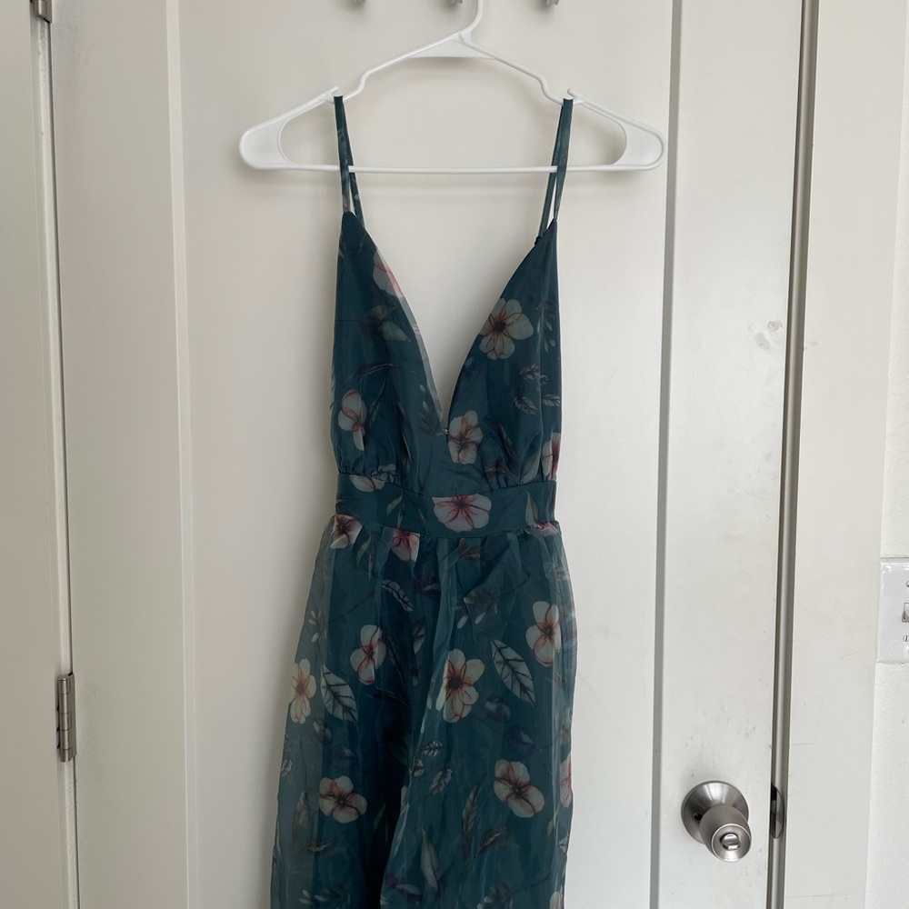 Lulus Deep V Maxi dress - gorgeous!